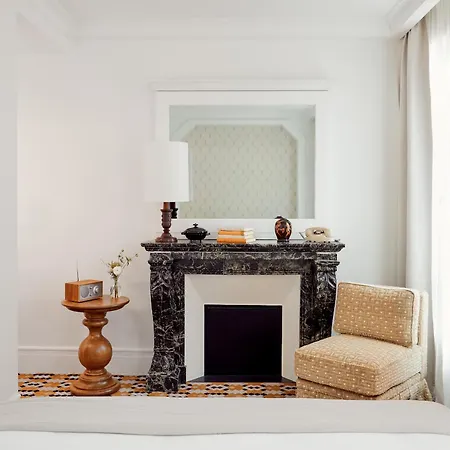 Noucha Hotel Paris