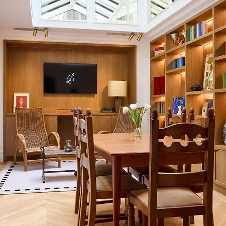 Noucha Hotel 4*