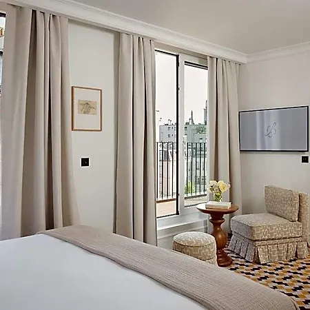 Noucha Hotel