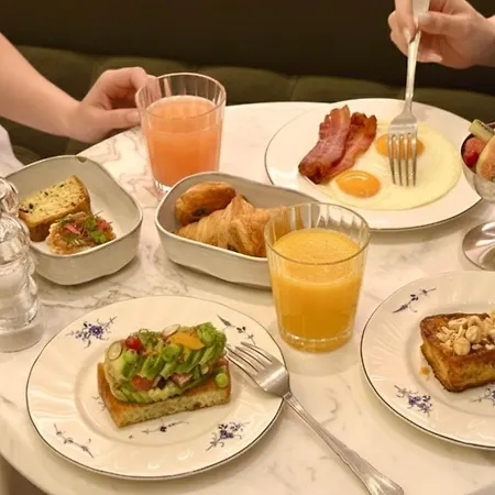 Noucha 4* 파리