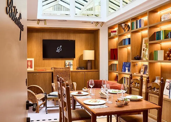 Noucha ホテル 4*