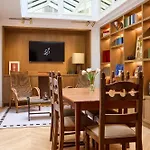 Noucha Hotel 4*