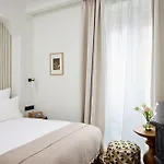 Noucha Paris