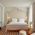 Noucha Hotel 4*