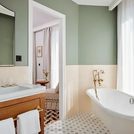 Hotel Noucha 4*