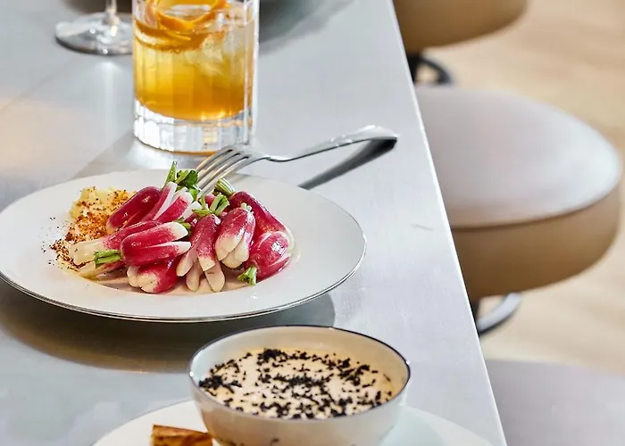 Noucha 4* Paris