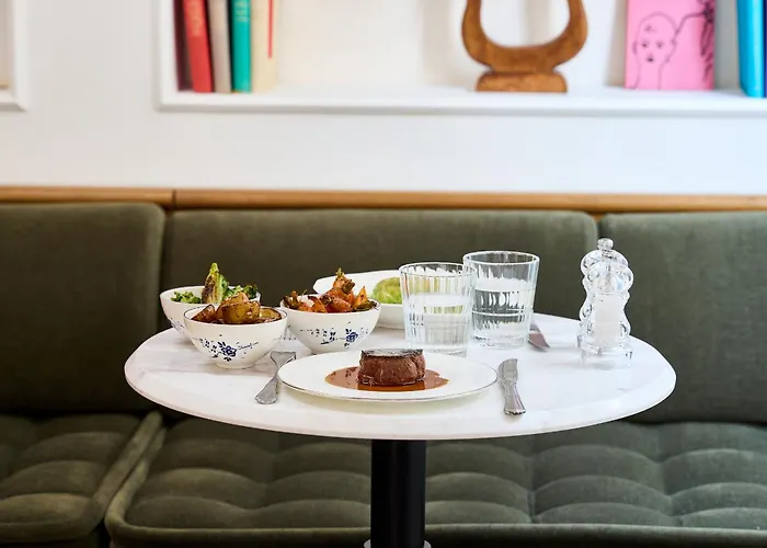 Noucha Paris