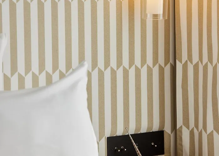 Noucha Hotel